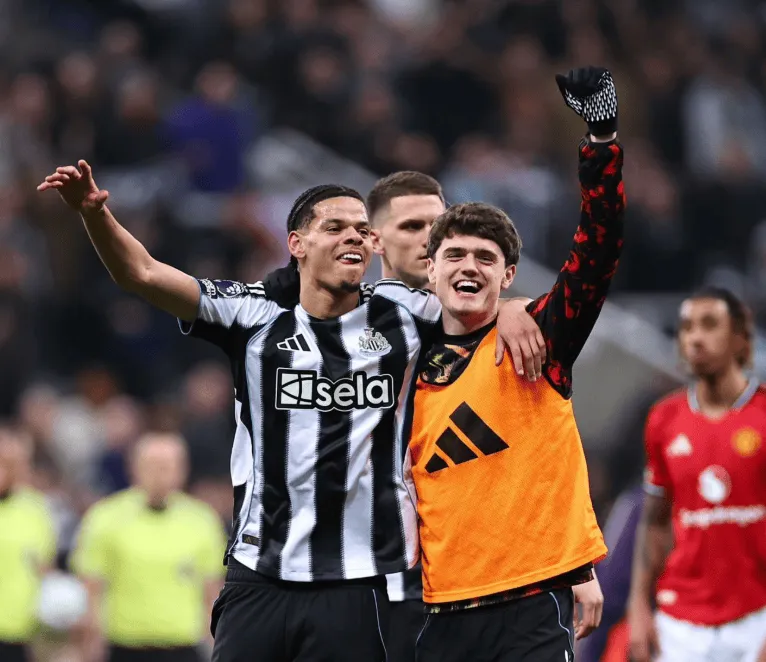 世界杯直播软件下载中心-纽卡队史12次在英超战胜曼联，其中5次在埃迪豪时代完成