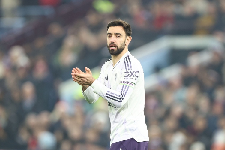 世界杯直播软件下载中心-英媒：曼联希望B费能再留一年，内部人士称球员自己也倾向于留队